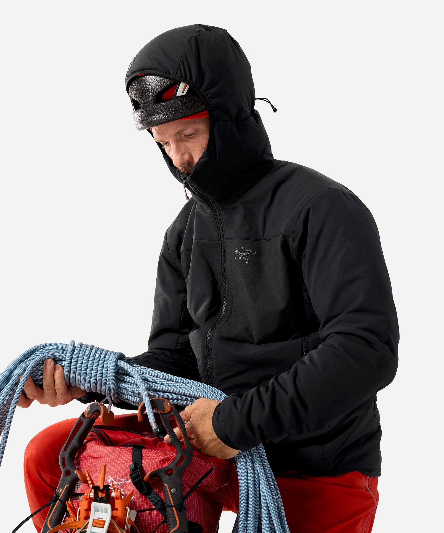 Arc_teryxMen_sProtonHoodyBlack-ModelAction