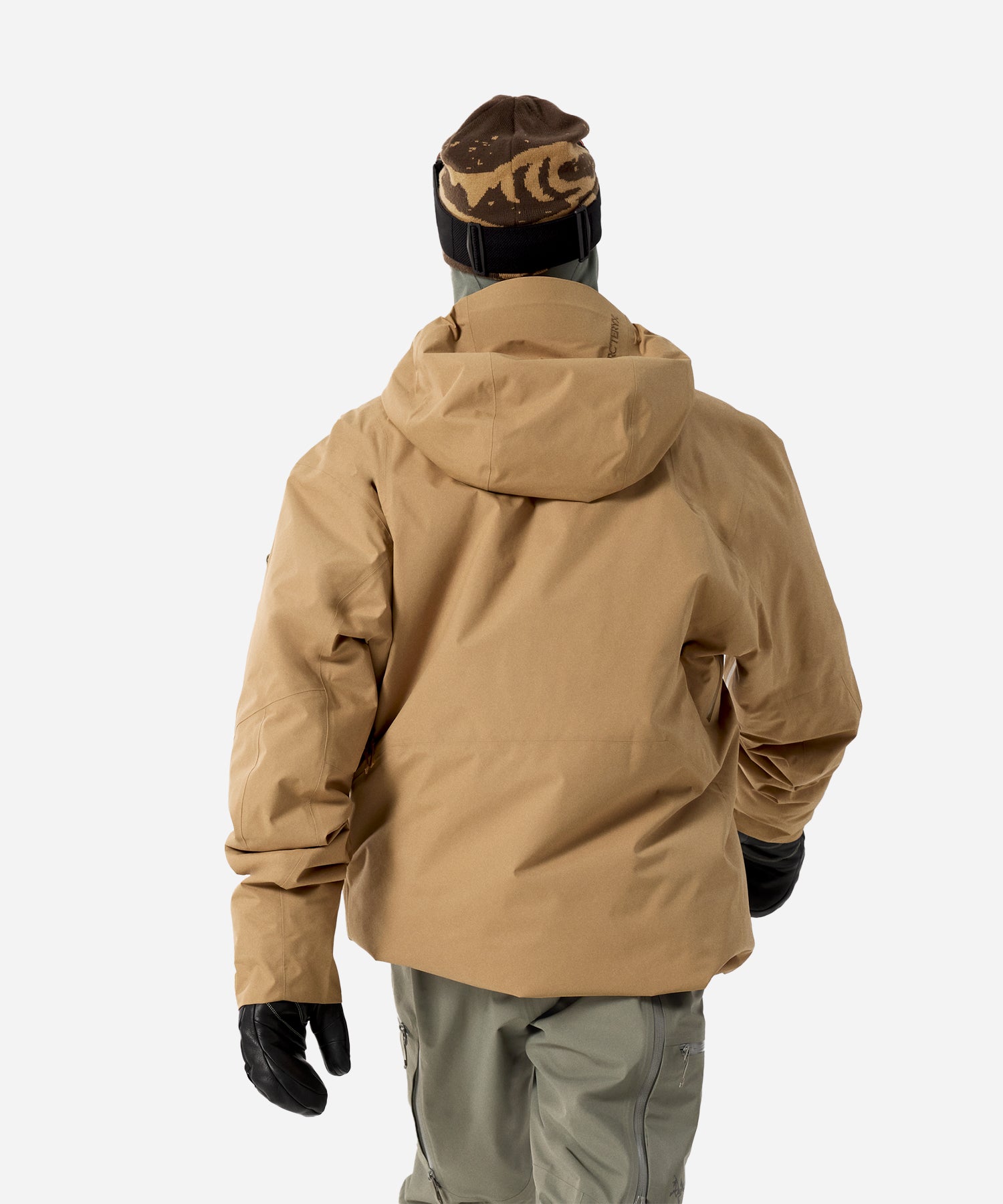 Arc_teryxSabreInsulatedJacketCanvas-ModelBack