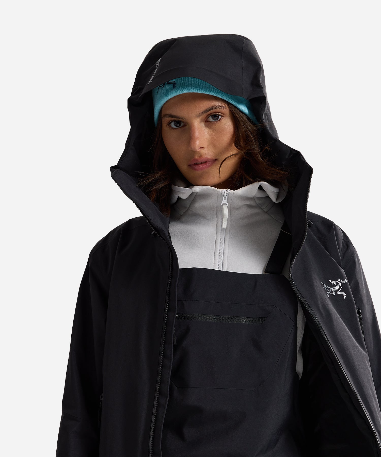 Arc_teryxSentinelInsulatedJacketBlack-ModelClose