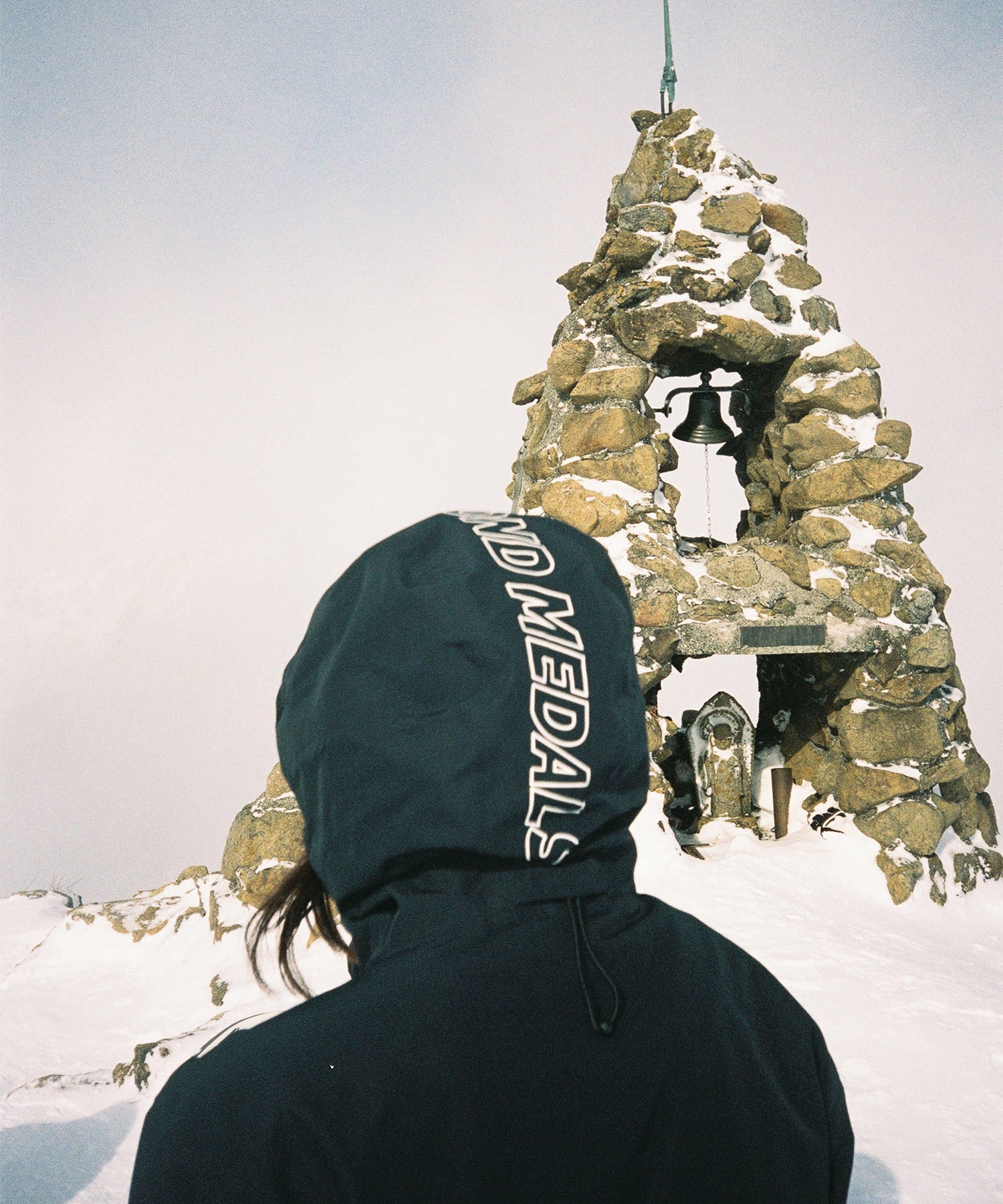 BeyondMedalsTheJacketBlack-HoodDetail
