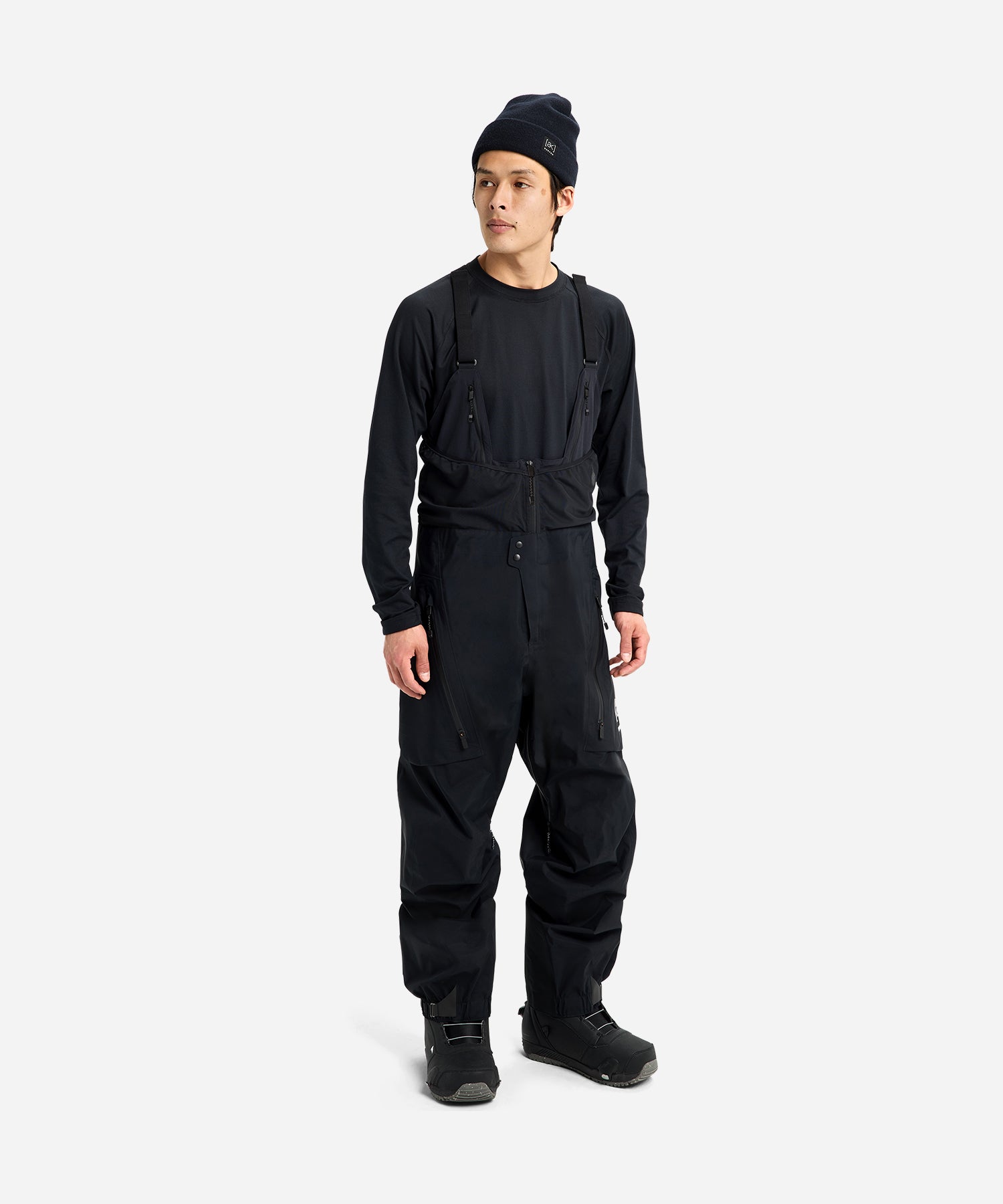 Burton_ak_GORE-TEXPROAcamar3LBib2026TrueBlack-ModelFront