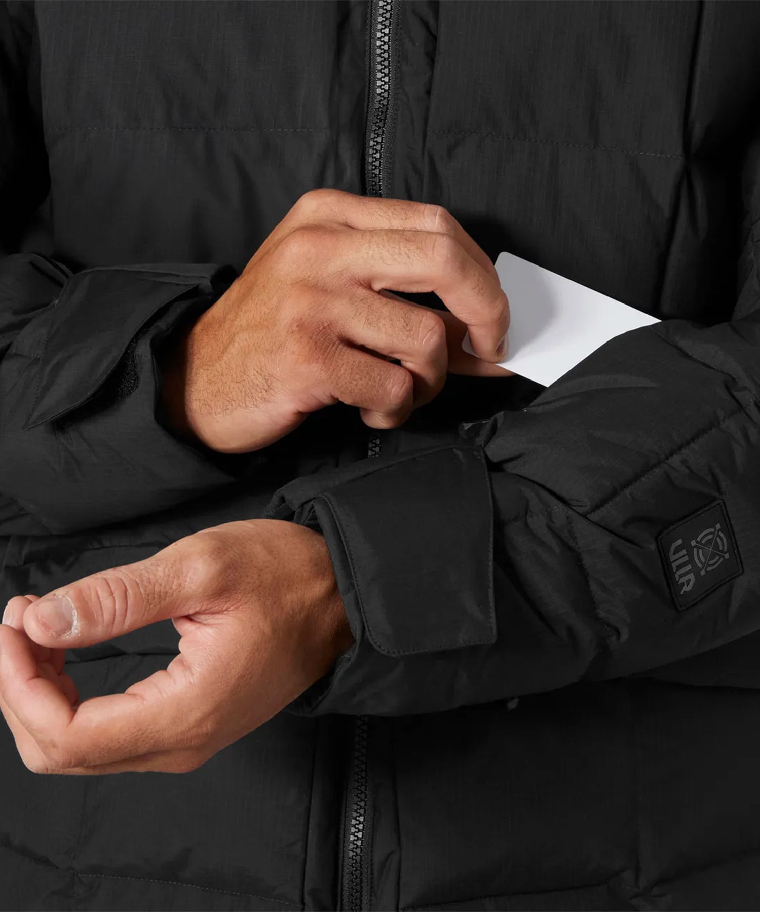 HellyHansenEmikoRidablePuffyJacketBlack-PassPocket