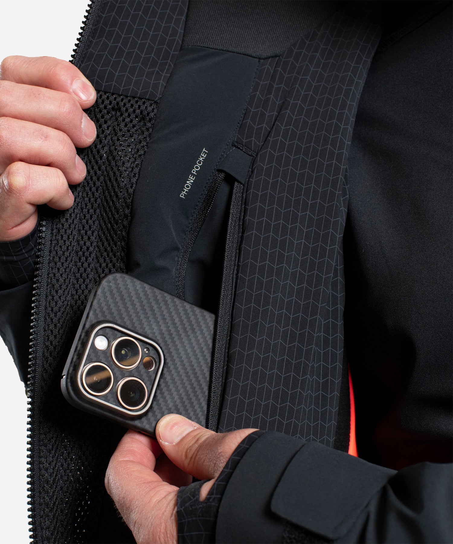 KJUSMen_sLasseAirflowJacketBlackSolarFlare-PhonePocket